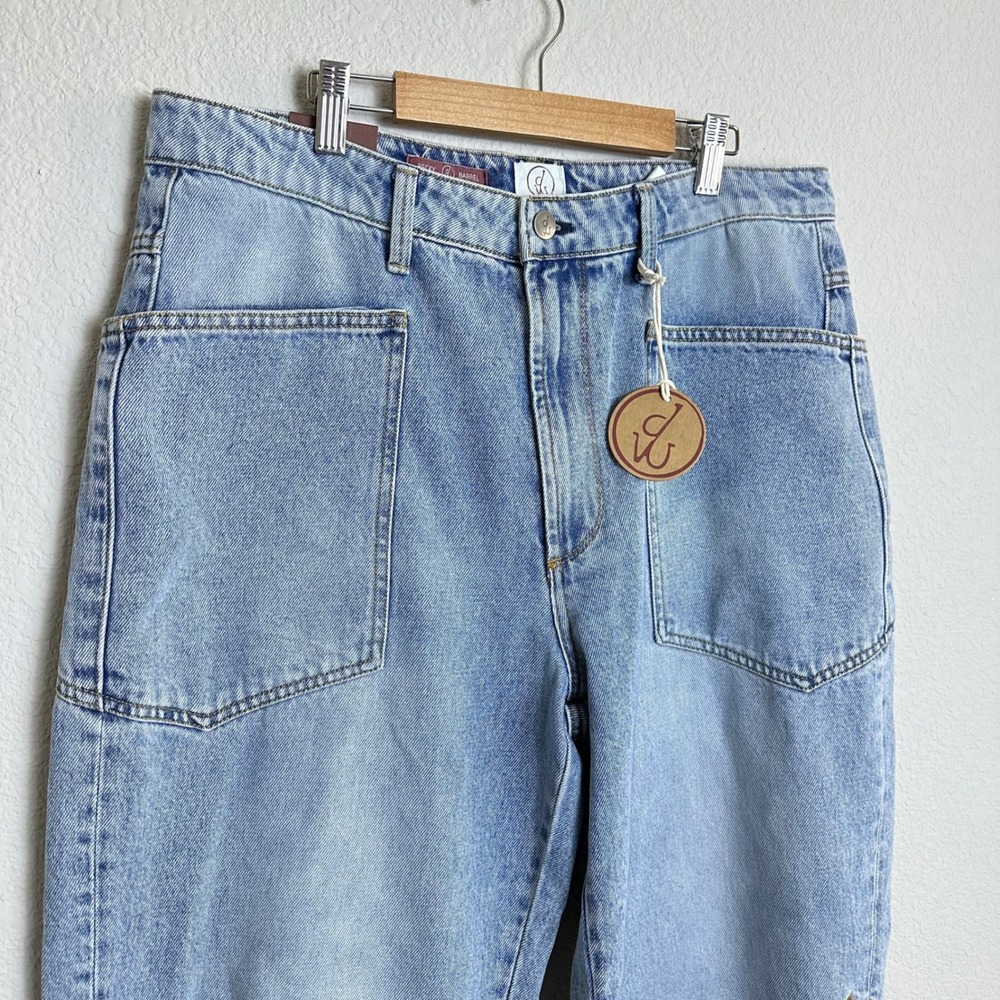 Driftwood Becky Barrel Jeans Light Wash Floral Embroidered High Rise Size 14 NEW - Picture 3 of 9
